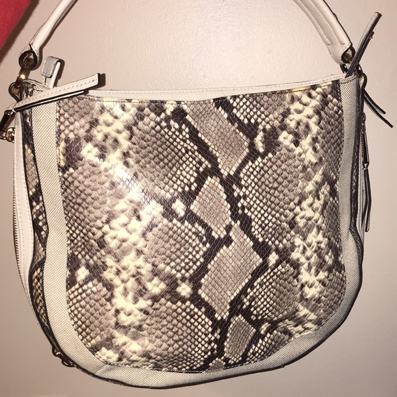 MK shoulder/crossbody 🐍 - Picture 5 of 16